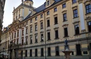 Kopalnia kryptowalut ukryta w piwnicy wrocławskiej uczelni