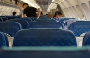 USA: Awaryjne lądowanie w Chicago. Pasażer narzekał na menu - Polsat News