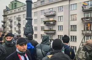 Skandal! Robert Bąkiewicz w Muzeum Powstania Warszawskiego