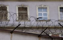 Tak głosowali więźniowie. Jeden kandydat zdecydowanie wygrywa.