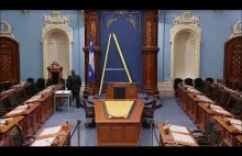 Zdjęcie krzyża w parlamencie Quebecu