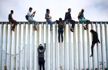 Gwałtowny spadek liczby nielegalnych imigrantów na granicy USA - Meksyk - Bank