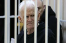 Białoruski sąd skazał laureata nagrody Nobla