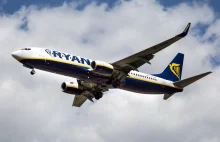 Ryanair częściowo opuszcza lotnisko w Modlinie i podnosi ceny biletów