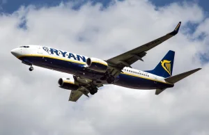 Ryanair częściowo opuszcza lotnisko w Modlinie i podnosi ceny biletów