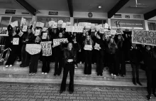 Uczniowie XXX LO w Krakowie zorganizowali protest przeciwko dyrektorce