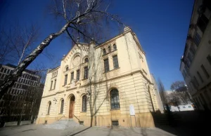 Próba podpalenia synagogi w Warszawie. Policja bada sprawę