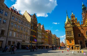 Wrocław. Radni miejscy zarabiali kilkadziesiąt tys.zł rocznie w miejskiej spółce