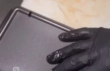 Jak prawidłowo serwować dania na wynos w kraftowych knajpach z czarnymi rękawicz