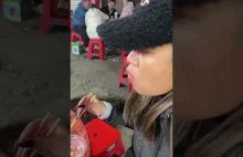 Pies na chińskim grillu