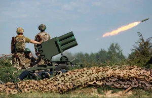 Ukraińska straż graniczna prowadza artylerię rakietową. Z Chorwacji