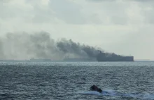Incydent ze statkiem cieniem. Dwa tankowce płoną w Cieśninie Singapu