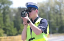 Ostrzegał przed kontrolą prędkości i zamigał światłami zielonogórskiej policji.