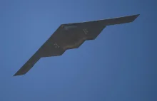 Czarnych pikseli będzie na niebie więcej.Trump chce podwoić liczbę bombowców B-2