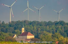Niemcy, Bawaria: Budowa wiatraków w odległości 10H. Od lipca 2023 to 800m