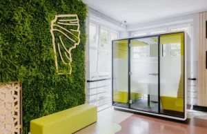 Kabiny akustyczne w mikołowskich podstawówkach. Innowacyjne "strefy ciszy".