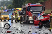 Kto naprawdę powoduje wypadki w Polsce? Raport Policji 2024 obala mity. Młodzi k