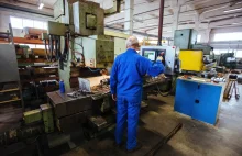 Polacy tracą poczucie bezpieczeństwa. Młodzi boją się o pensje, starsi o zdrowie