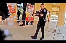 Strzelanina w centrum handlowym - całe nagranie z perspektywy policjanta