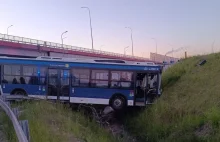 Zderzenie autobusów w Krakowie. Nie żyje kierowca MPK