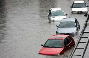 Samochody z powodzi wkrótce napłyną do autokomisów