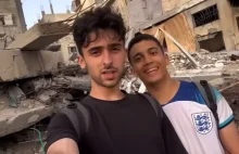 Dwóch młodych chłopaków ze Strefy Gazy