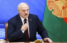 Aleksandr Łukaszenka udaje chorobę. Boi się Putina?