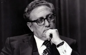 Henry Kissinger nie żyje!