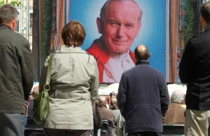 PiS chce uchwały ws. "obrony dobrego imienia Jana Pawła II". Jeszcze na bieżącym