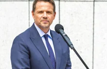 Marsz Niepodległości, Trzaskowski w kampanii obiecał, teraz się wycofuje.