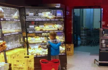 5-latek próbował wynieść jedzenie ze sklepu. Tłumaczył, że jest głodny - WP Wiad