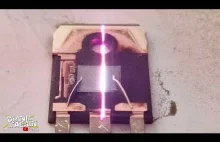 Skalpowanie laserem elektroniki.