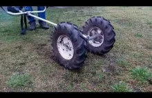 Dzik Traktorek dwuosiowy Niesamowite Domowe Wynalazki