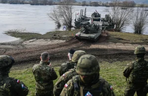 Sondaż: Polacy nie chcą, aby wojsko NATO weszło na Ukrainę