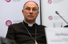 Biskupi powołają zespół badający archiwa państwowe