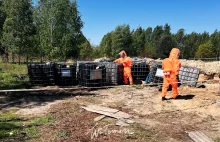 Niebezpieczne odpady zalewają gminę Wołomin. Wyrzucają je przedsiębiorcy