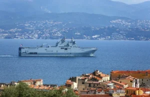 Największy francuski okręt wojenny płynie w kierunku Strefy Gazy