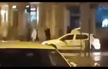 Nocna akcja złodziei w Poznaniu. Brutalnie pobili kierowcę i... ukradli taksówkę