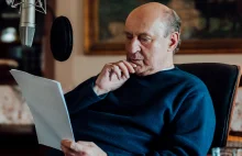 ElevenLabs uruchamia nowy projekt. Przemówi głosem Piotra Fronczewskiego.