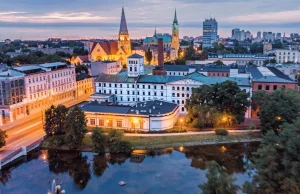 Warszawa w TOP3 najbardziej chamskich miast
