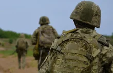"Nie wiedzieli, jak złożyć broń". Ukraiński dowódca o fatalnym szkoleniu