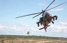 Śmigłowce Apache już w Polsce! Pierwsza partia wyleasingowanych maszyn dotarła