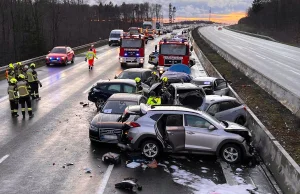 Porężny Karambol na niemieckiej autostradzie. Zabici i dziesiątki ranych