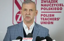 ZNP: nauczyciele wstrzymują wycieczki. "Będziemy uczyć tylko na terenie szkoły"