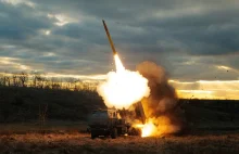 Politico: USA wstrzymały pomoc wojskową Ukrainie