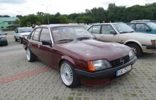 Opel Rekord E2 - samochód, którego już prawie nie widuje się na ulicach.