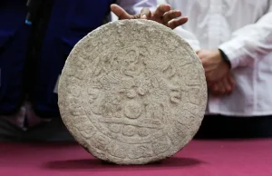 W Meksyku znaleziono starożytną tablicę wyników gry w piłkę Majów