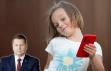 Polskie szkoły bez smartfonów. Powstał ruch dążący do ich zakazania
