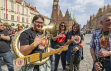 Zabytkowy kabriolet dla gitarzystów i Hey Joe na rynku zbliża się 21. edycja