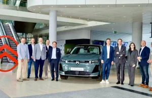 Sprzedawanie francuskich aut Niemcom to jak sprzedaż niemieckiego sera Francuzom